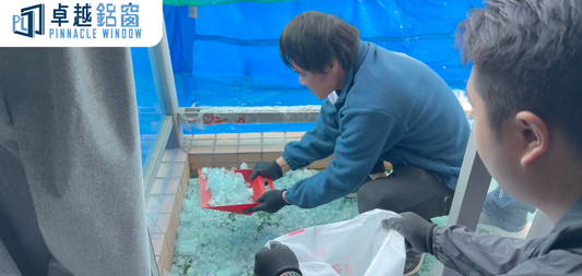 長沙灣喜雅：露台玻璃突然爆裂？